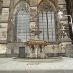 Springbrunnen an der Südfassade