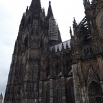 Südseite mit Turm und Portal