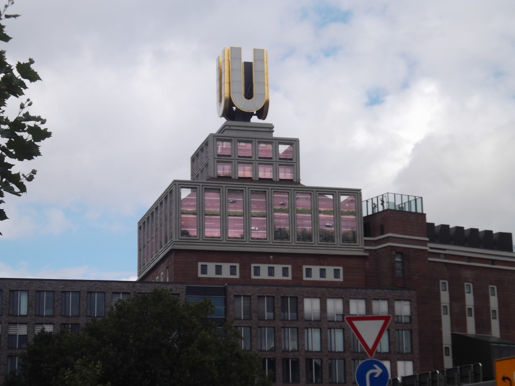 Dortmunder U - Das Logo des ehemaligen Stammsitzes der Dortmunder Union-Brauerei Dortmunder U - Das Logo des ehemaligen Stammsitzes der Dortmunder Union-Brauerei