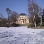 Blick über den "Warmen Damm" im Hintergrund das Staatstheater